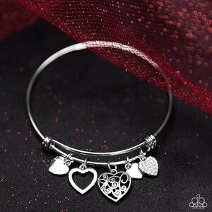 dainty heart charms Bracelet